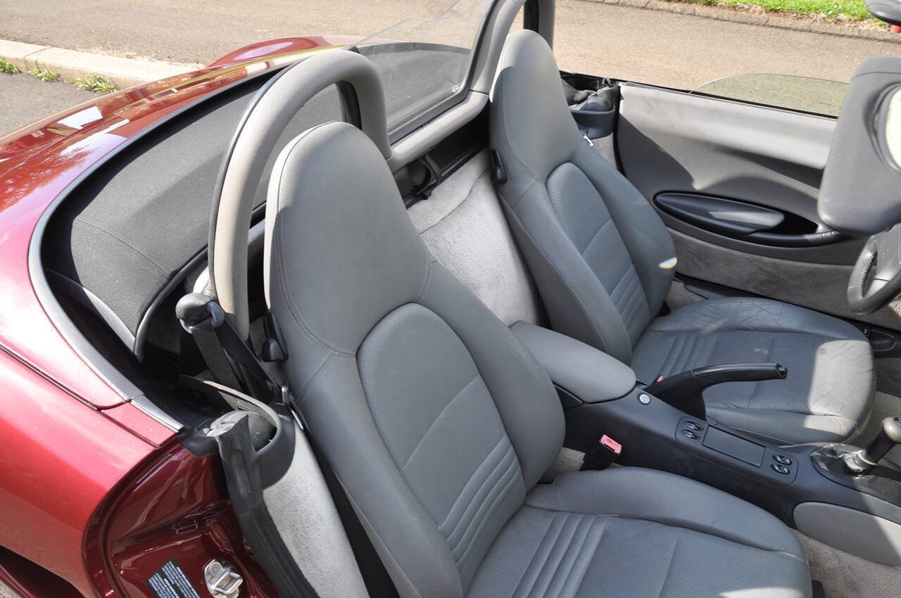 Used 1997 Porsche Boxster RWD image 35