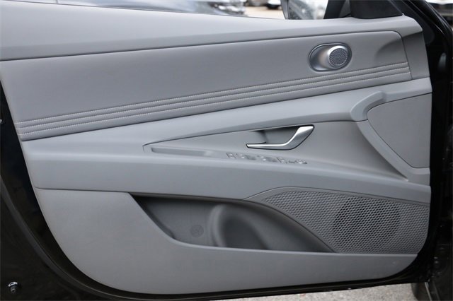 New 2026 Hyundai Elantra Sport image 17