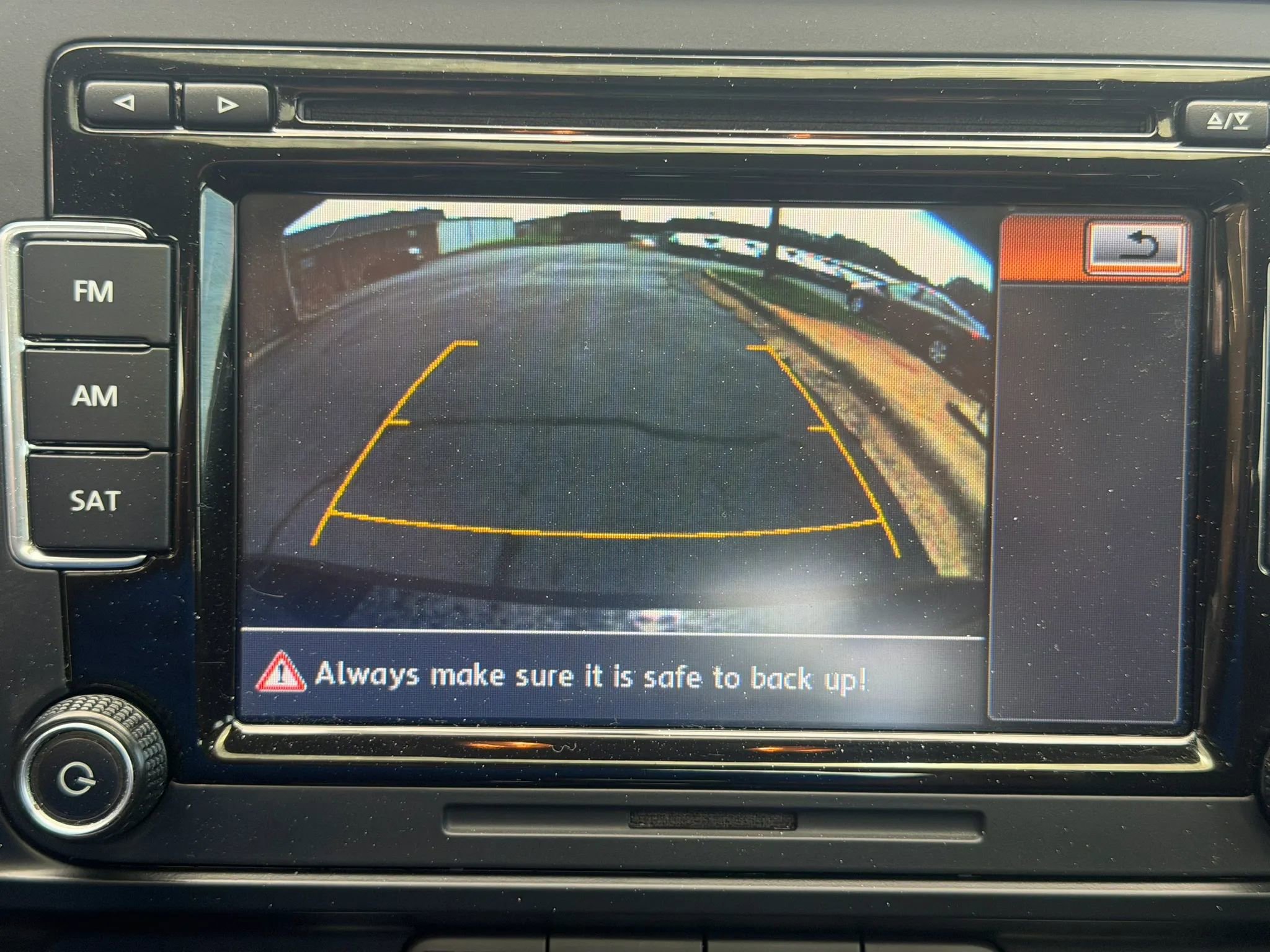 Used 2015 Volkswagen Jetta SE FWD image 24