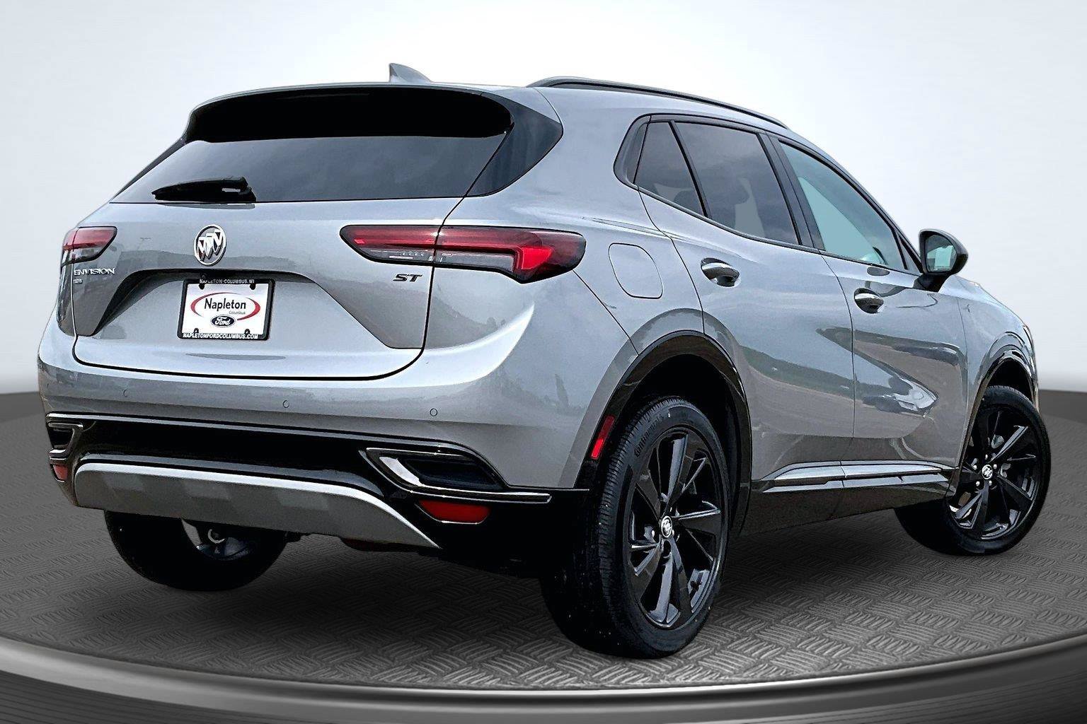 Used 2023 Buick Envision Preferred w/ Sport Touring Package AWD/4WD image 2