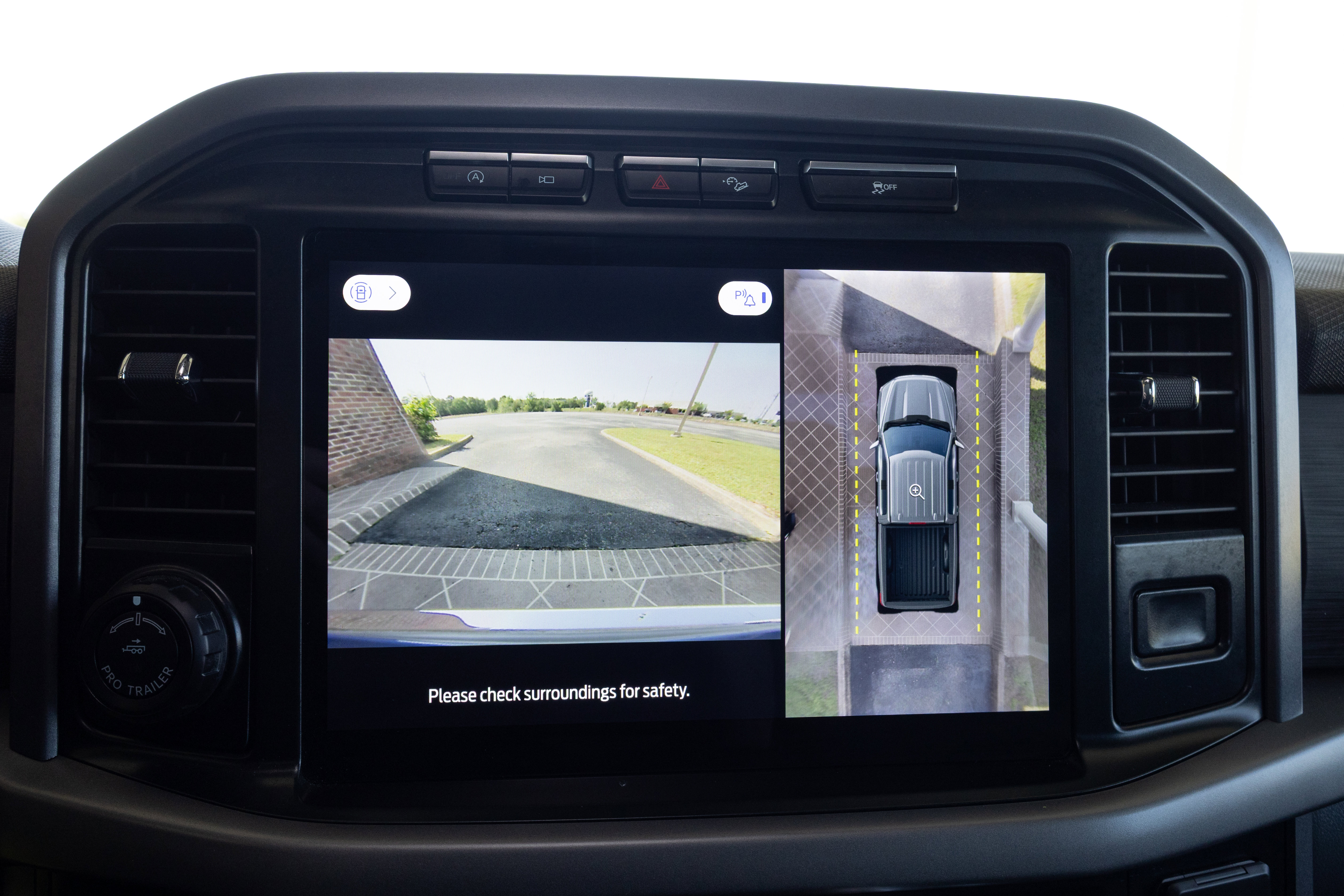 Used 2024 Ford F150 XLT w/ FX4 Off-Road Package image 18