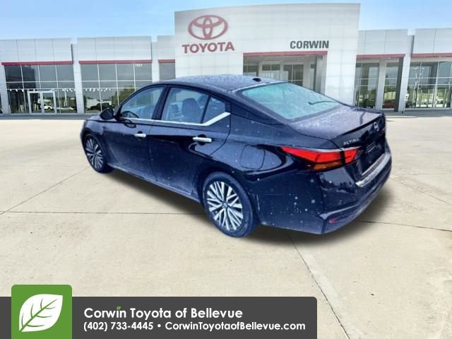 Used 2025 Nissan Altima 2.5 SV image 10