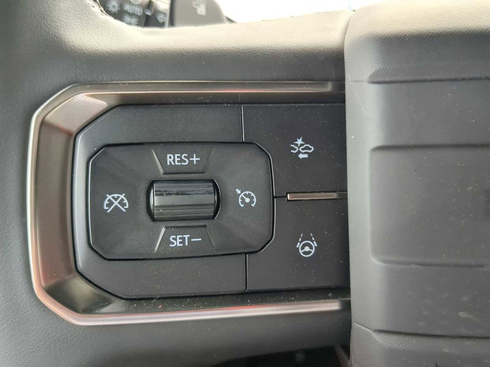 New 2025 GMC Hummer EV 3X image 16