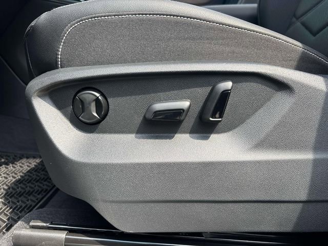 New 2026 Volkswagen Atlas SE image 11