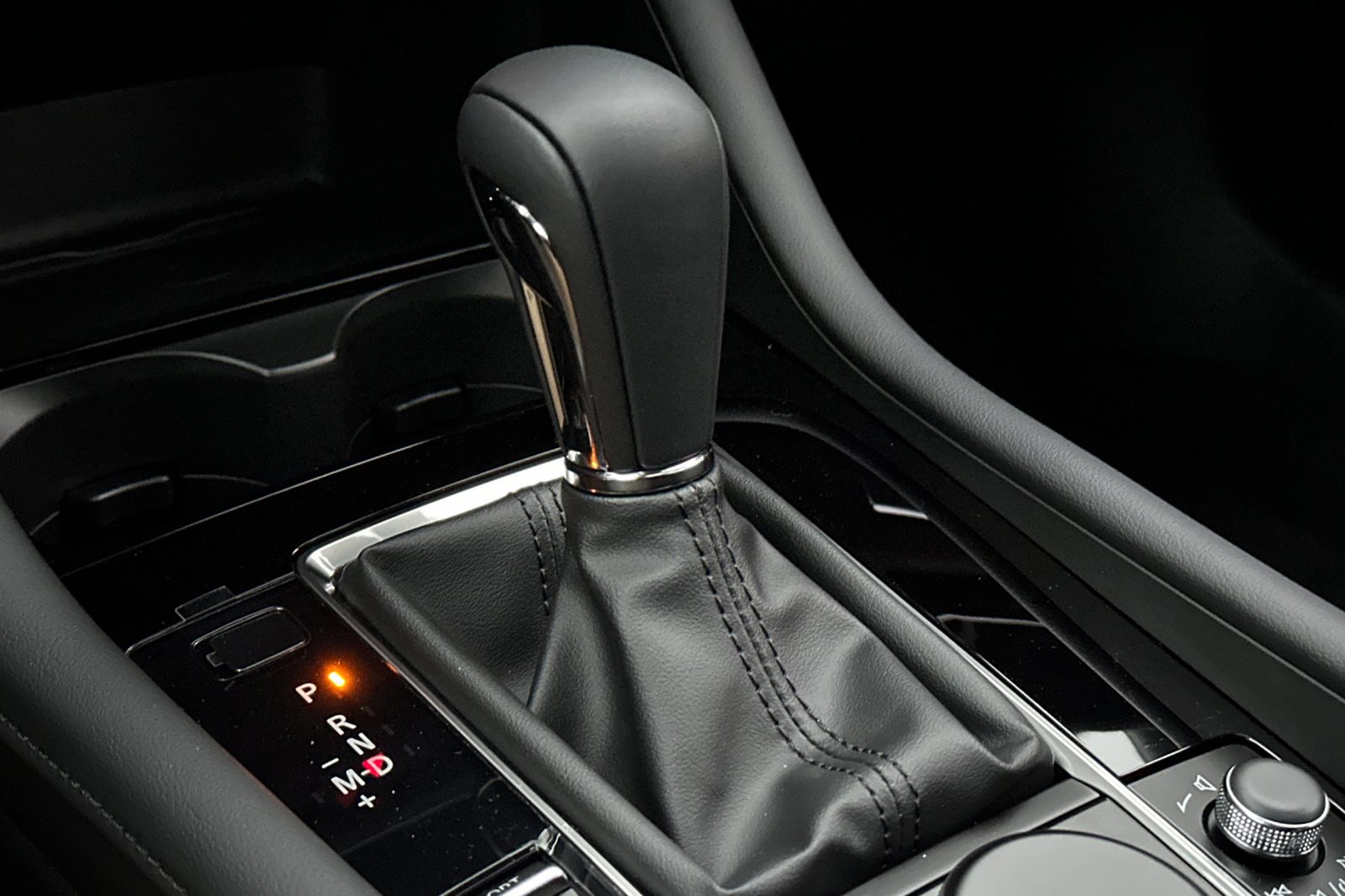 New 2026 MAZDA MAZDA3 Hatchback w/Premium Plus Pkg image 25