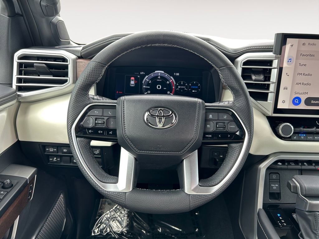 Used 2025 Toyota Sequoia Capstone image 15