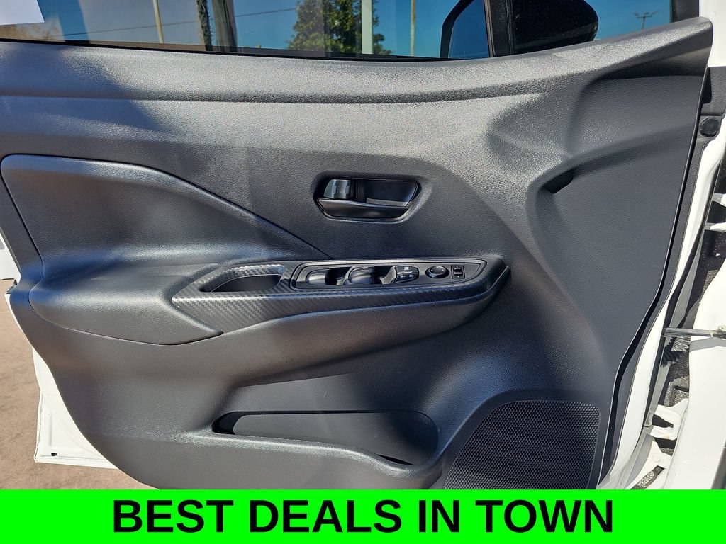 Used 2021 Nissan Versa S FWD image 25