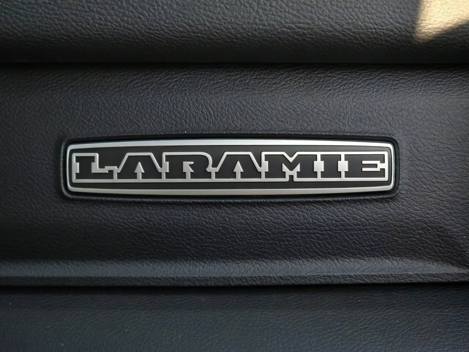 New 2026 RAM 2500 Laramie w/ Night Edition AWD/4WD image 13