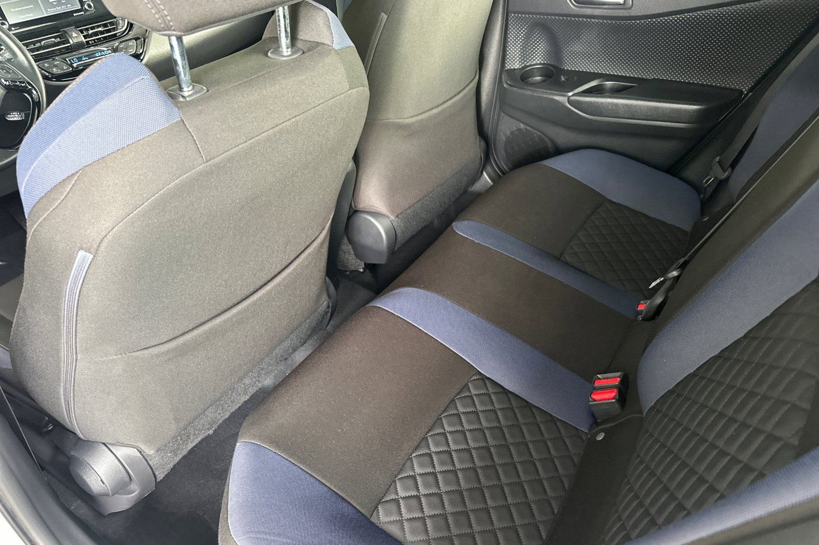 Certified 2020 Toyota C-HR XLE image 15