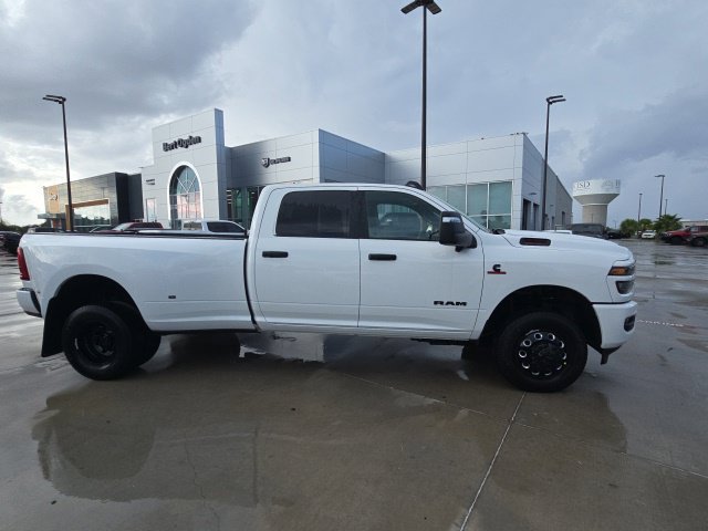 New 2027 RAM 3500 Big Horn AWD/4WD image 4