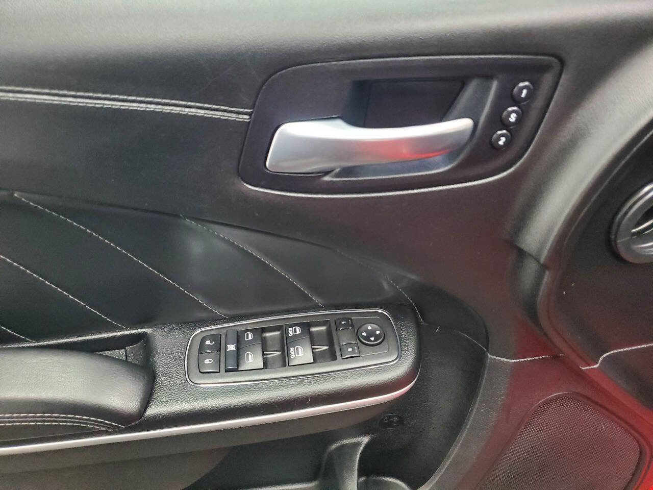 Used 2022 Dodge Charger SXT w/ Plus Group image 10