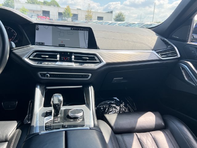 Used 2020 BMW X6 M50i AWD/4WD image 17