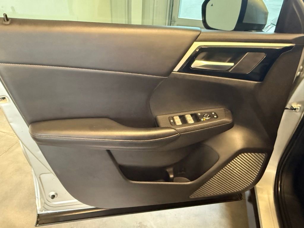 Used 2022 Mitsubishi Outlander SE image 19