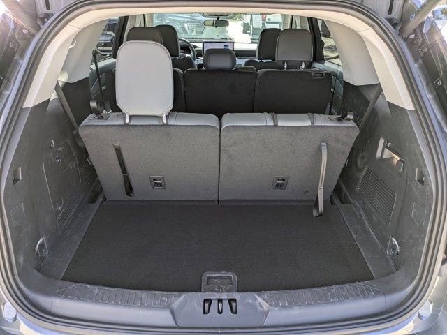 New 2026 Ford Explorer Active w/ Active Comfort Package RWD image 19