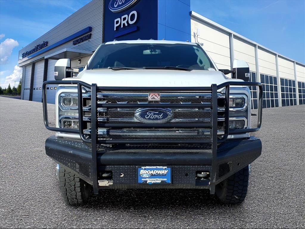 Used 2023 Ford F350 Lariat image 26