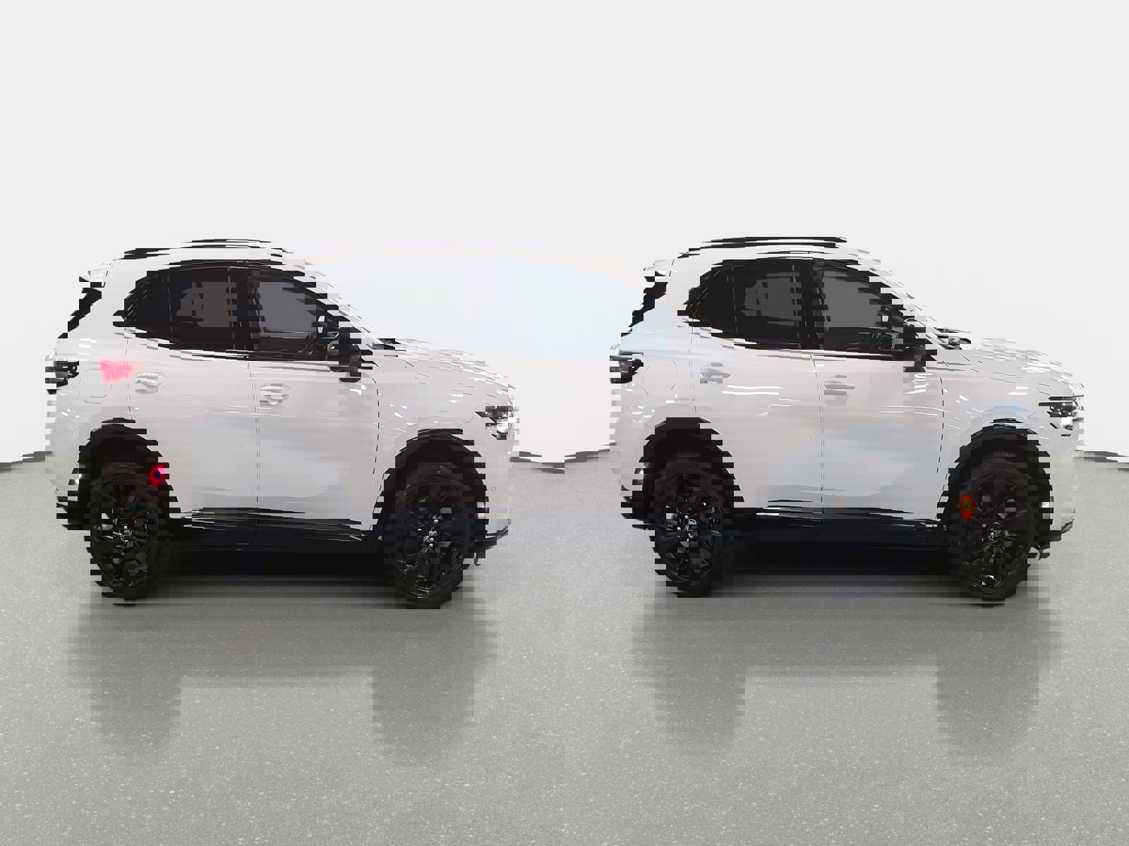 Used 2022 Buick Envision Essence w/ Technology Package II image 4