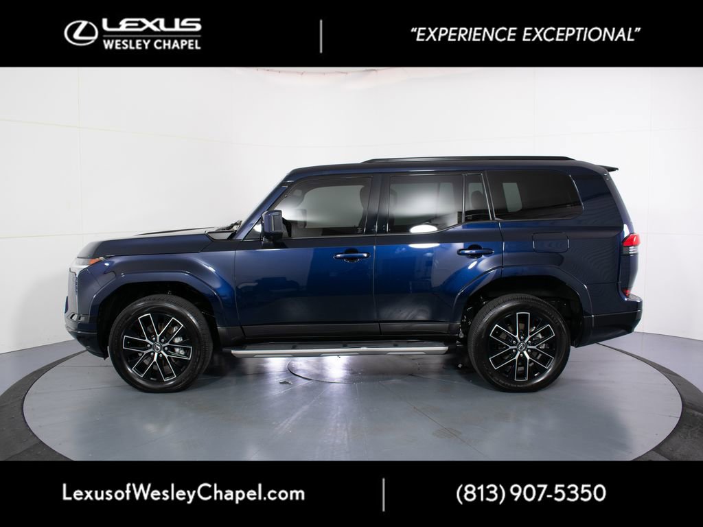 Used 2025 Lexus GX 550 w/ Accessory Package (2T) AWD/4WD image 10
