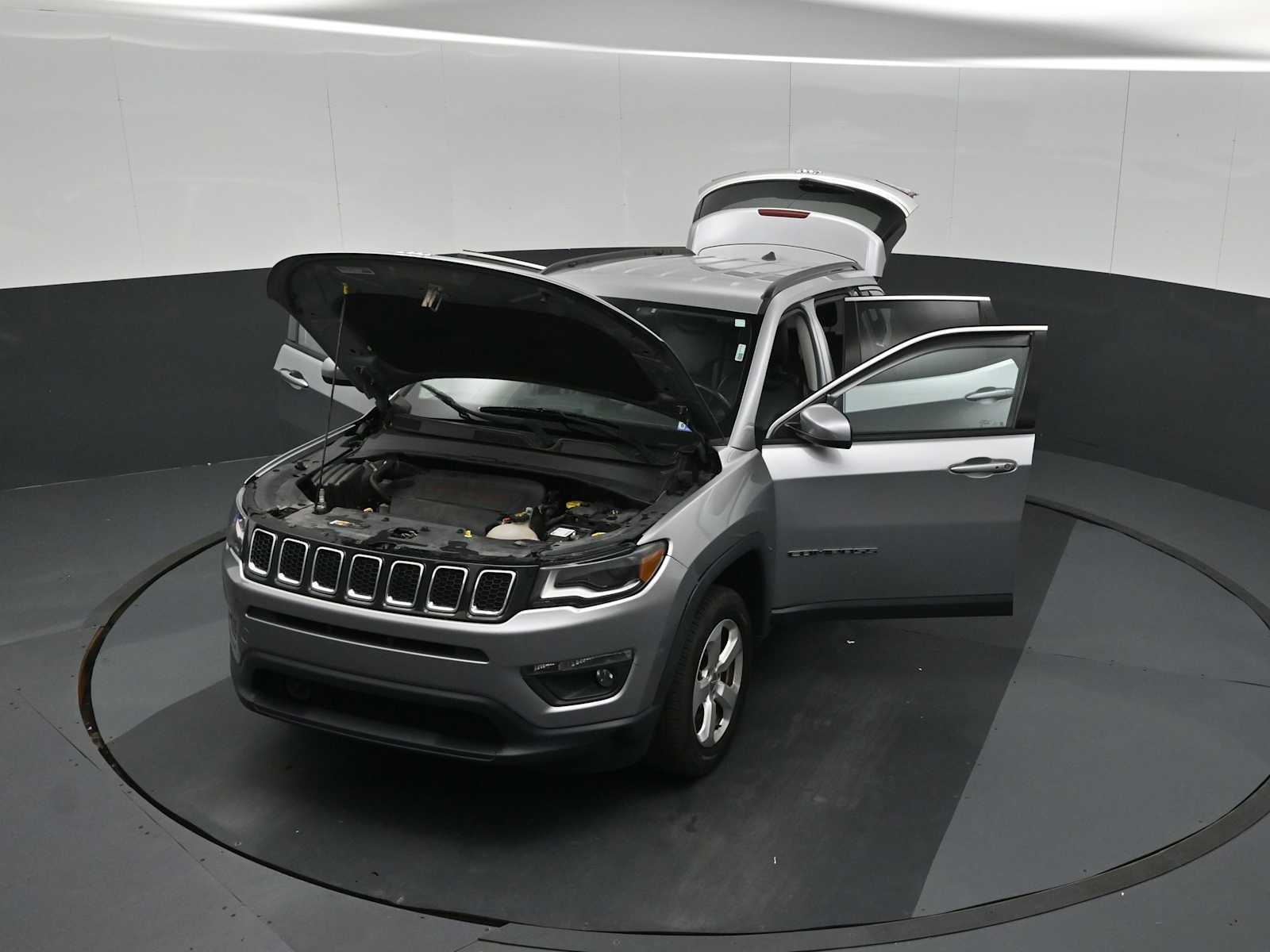 Used 2018 Jeep Compass Latitude w/ Popular Equipment Group AWD/4WD image 58