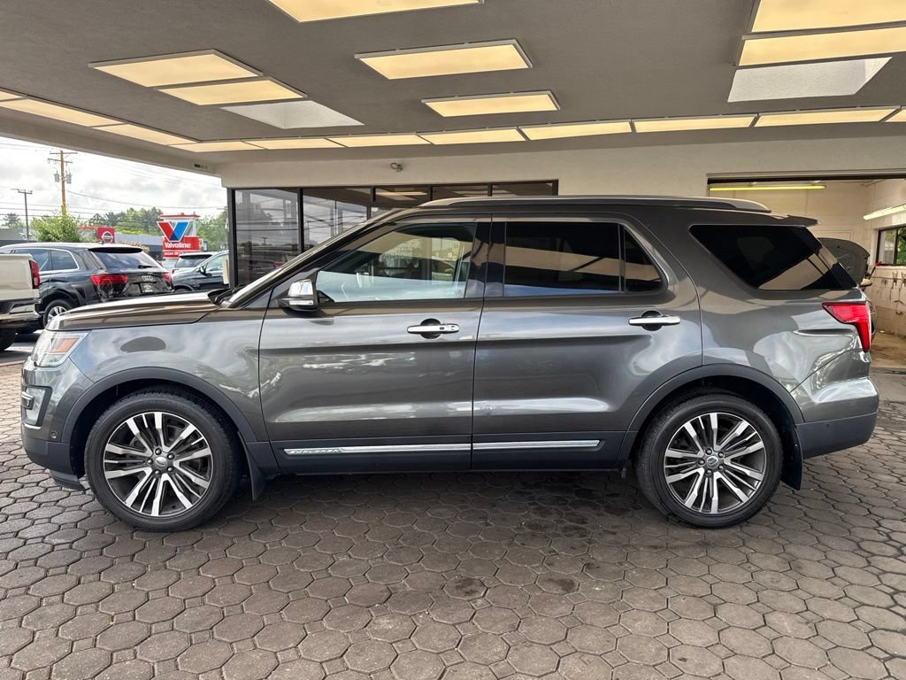 Used 2016 Ford Explorer Platinum AWD/4WD image 10