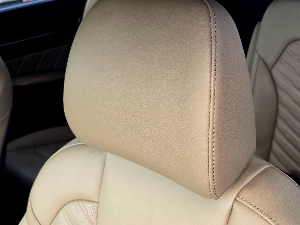 Certified 2025 Kia Sorento SX Prestige w/ Olive Brown Leather Package AWD/4WD image 9