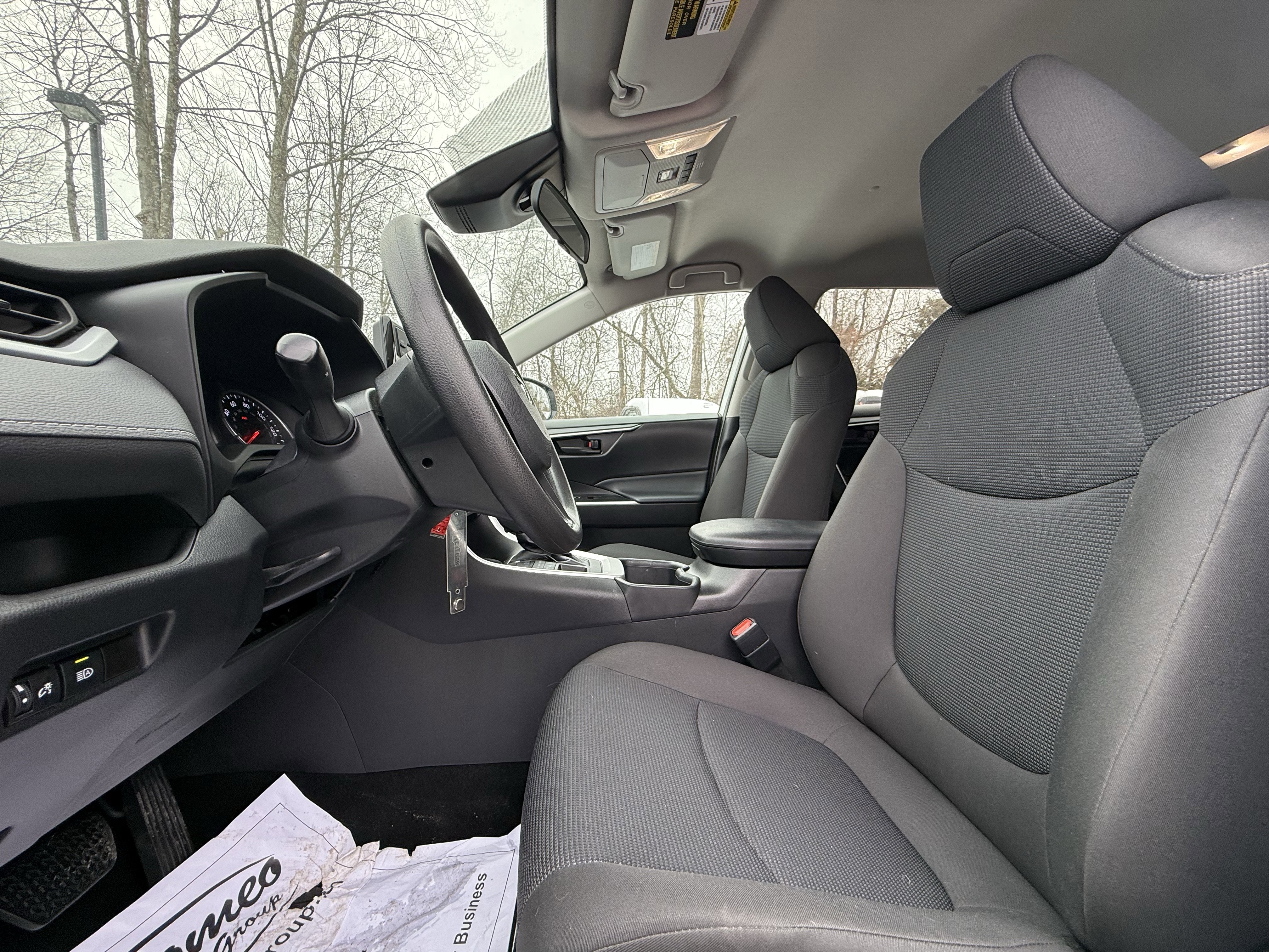 Used 2022 Toyota RAV4 LE image 22