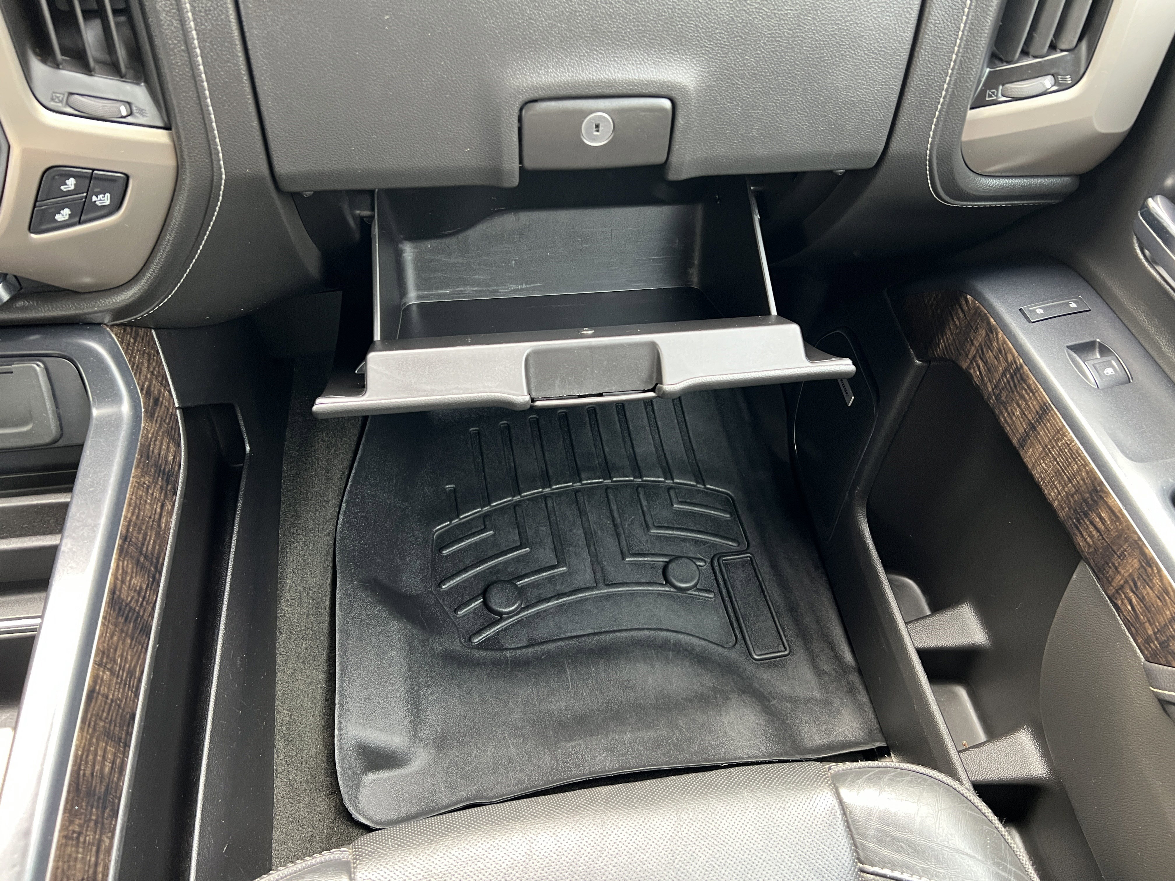 Used 2015 GMC Sierra 2500 Denali image 33