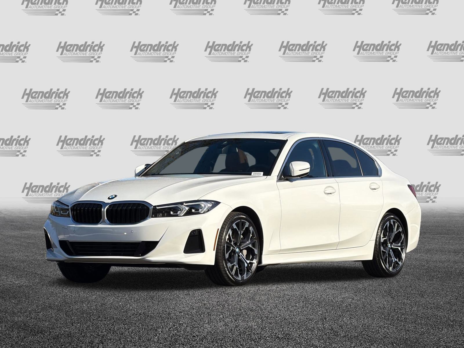 Used 2025 BMW 330i Sedan w/ Premium Package image 9