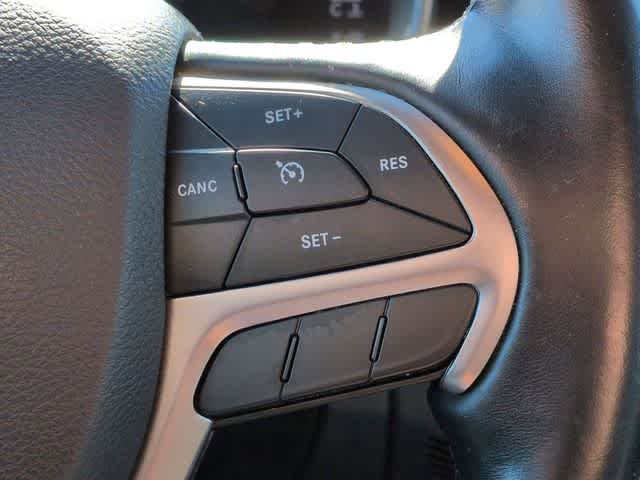 Used 2020 Jeep Grand Cherokee Laredo w/ Quick Order Package 2BN North AWD/4WD image 26