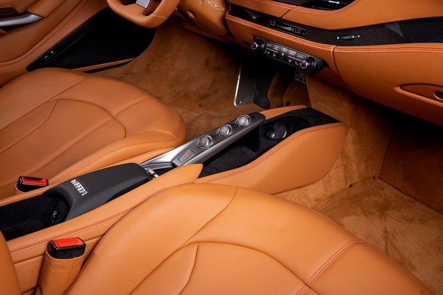 Used 2022 Ferrari F8 Tributo image 46