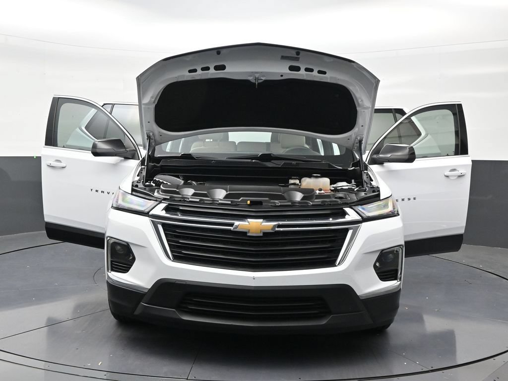 Used 2023 Chevrolet Traverse LS FWD image 33