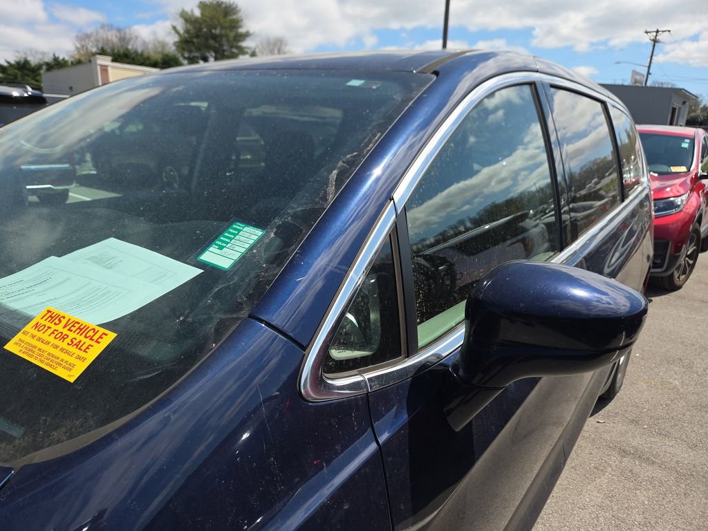 Used 2018 Chrysler Pacifica Touring Plus w/ Tire & Wheel Group image 9