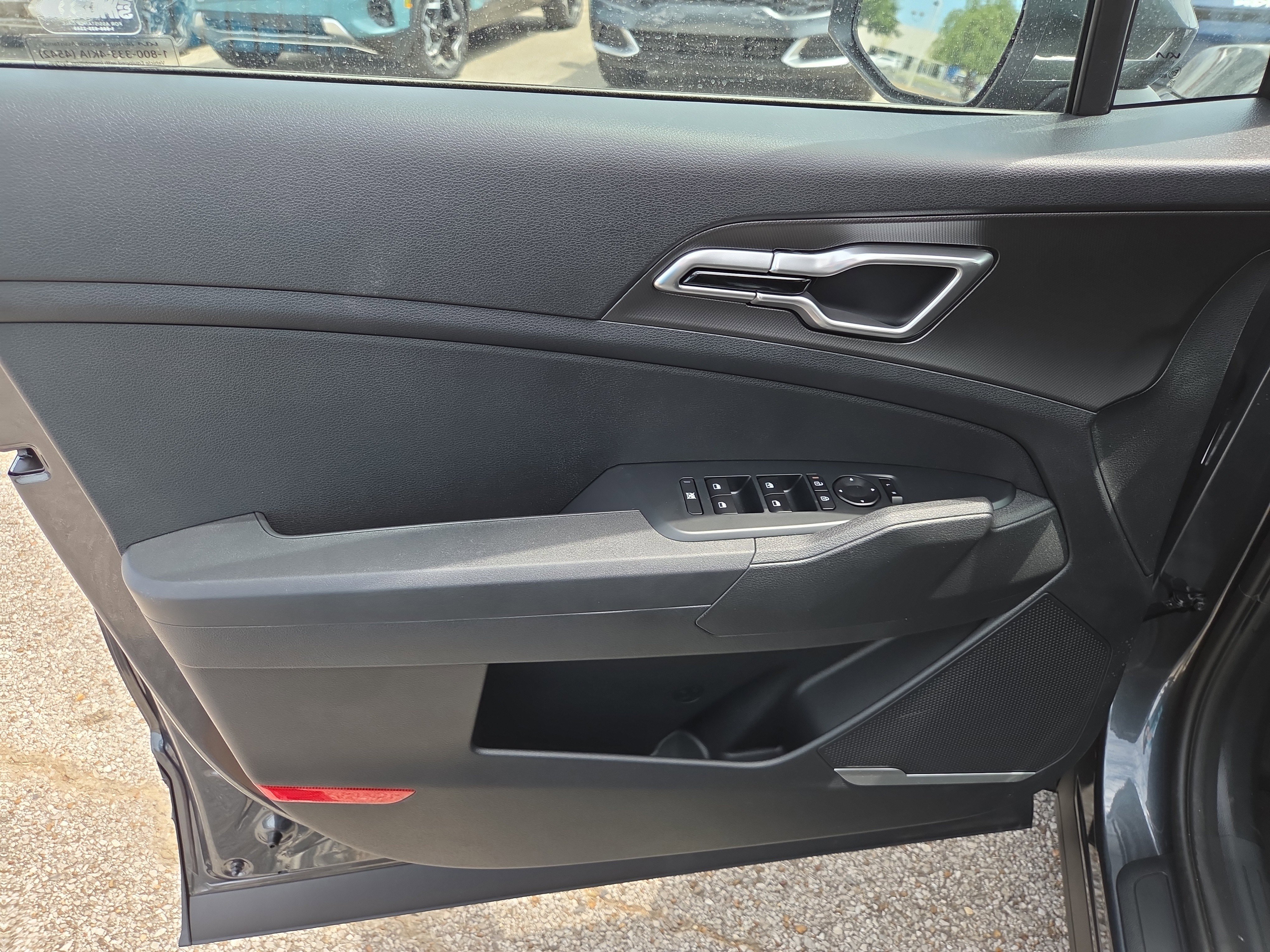 New 2026 Kia Sportage LX image 5