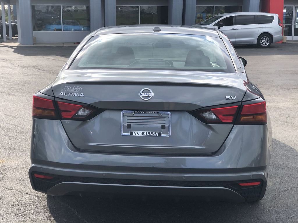 Used 2022 Nissan Altima 2.5 SV FWD image 18