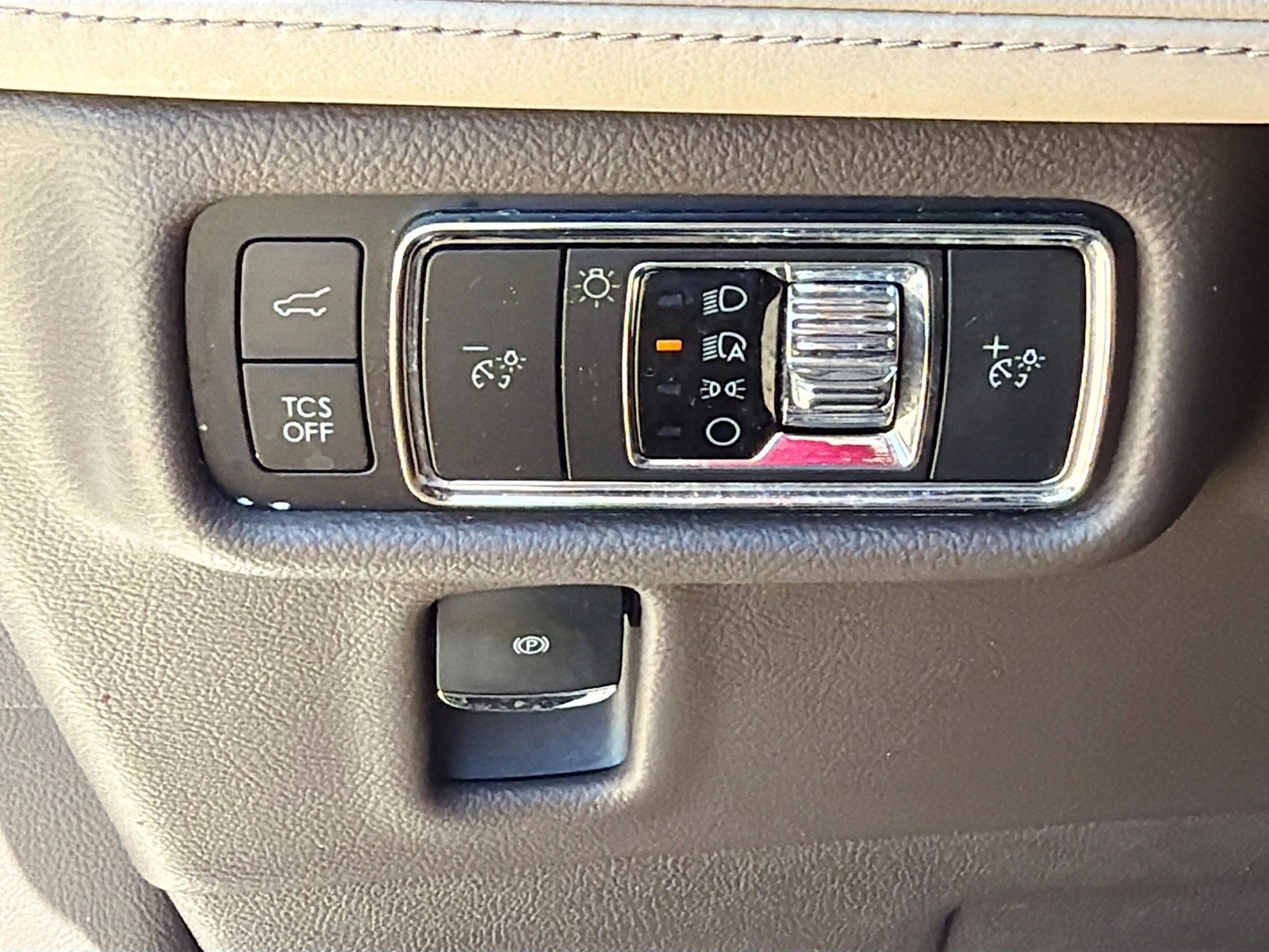 Used 2021 Lincoln Nautilus Reserve w/ Equipment Group 201A AWD/4WD image 24