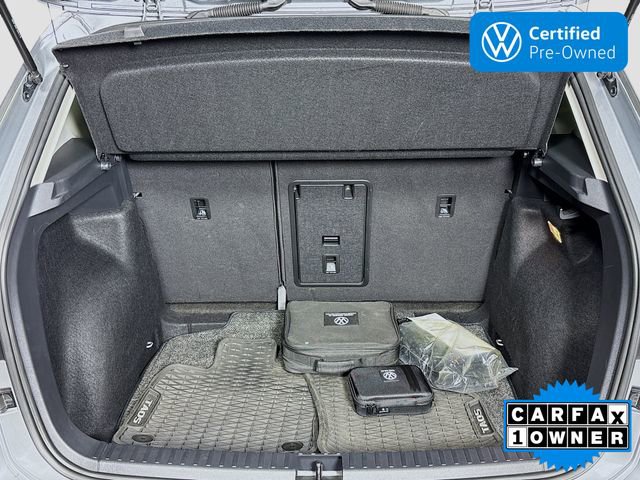 Certified 2022 Volkswagen Taos SE w/ Panoramic Sunroof Package image 27