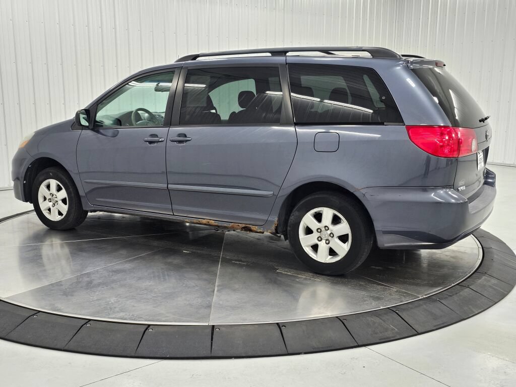 Used 2006 Toyota Sienna LE FWD image 3