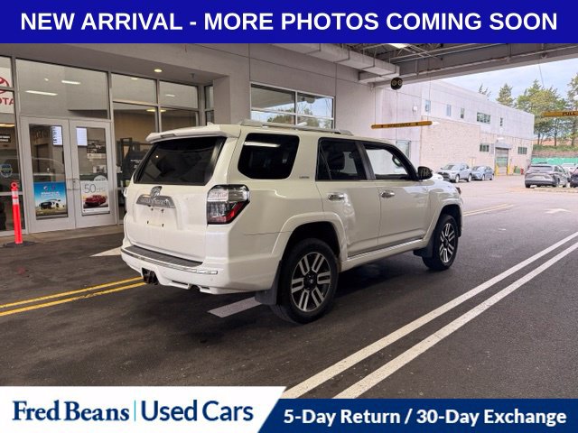 Used 2016 Toyota 4Runner Limited AWD/4WD image 3