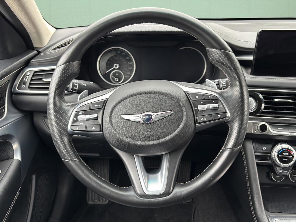 Used 2022 Genesis G70 3.3T image 25