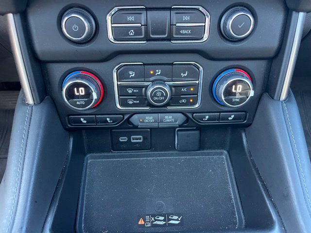 Used 2024 Chevrolet Tahoe LT w/ LT Signature Plus Package RWD image 31