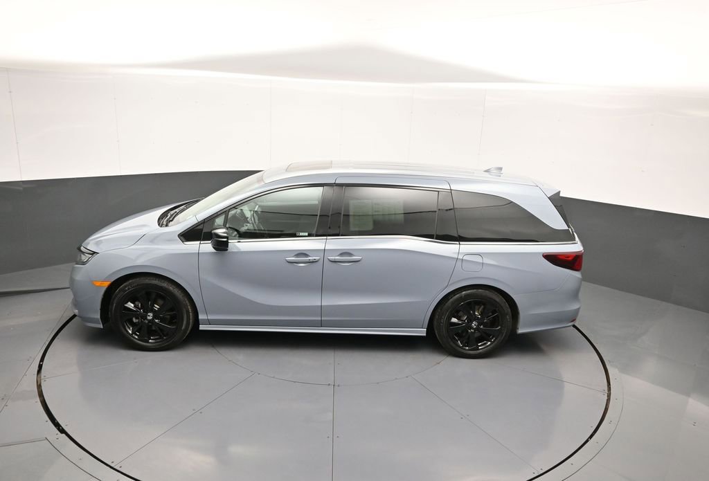 Certified 2024 Honda Odyssey Sport image 43