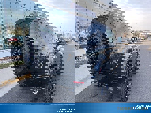 Used 2024 Land Rover Defender 90 V8 image 8