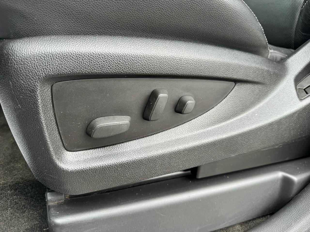 Used 2015 Chevrolet Silverado 1500 LTZ Z71 w/ LTZ Plus Package image 17