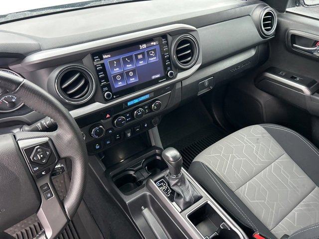 Used 2023 Toyota Tacoma TRD Sport image 29