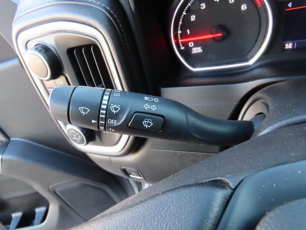 Used 2022 Chevrolet Silverado 2500 LTZ image 35