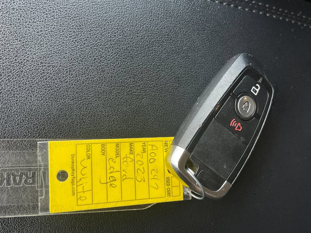 Used 2023 Ford Edge SE w/ Cargo Accessory Package AWD/4WD image 29