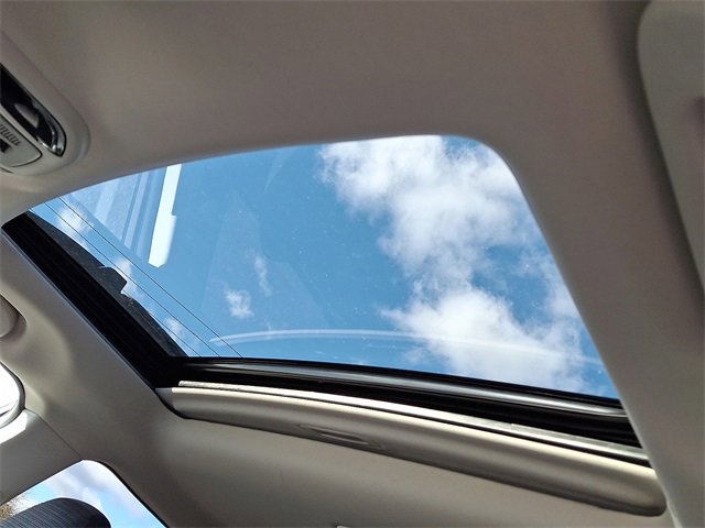 Used 2024 Subaru Outback Premium image 15