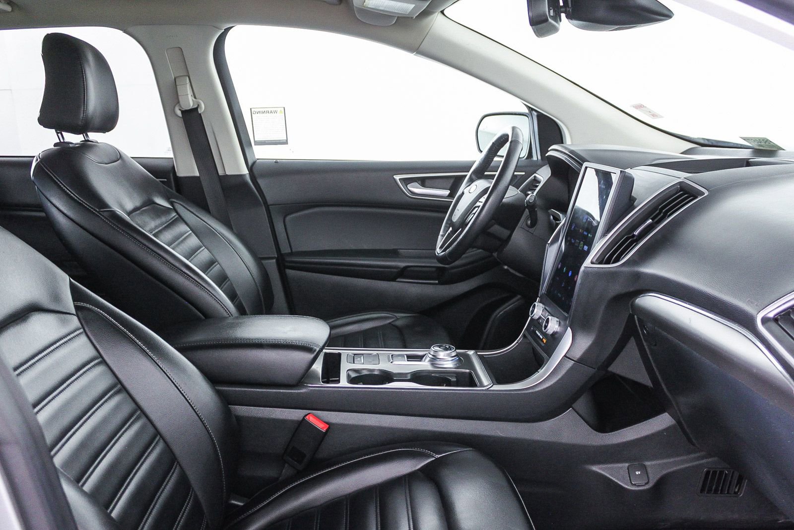 Used 2022 Ford Edge SEL image 17