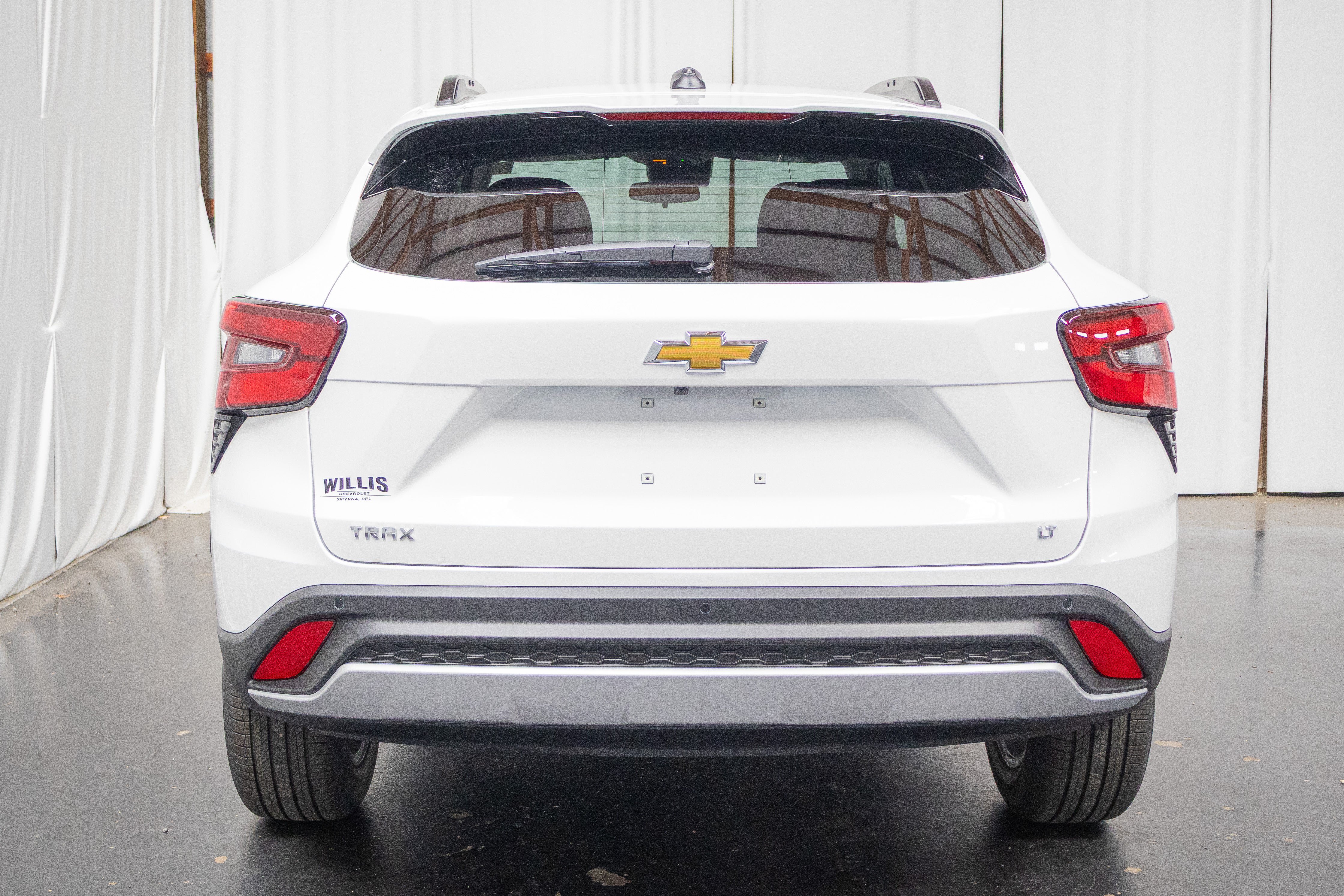 New 2026 Chevrolet Trax LT w/ Driver Confidence Package FWD image 3