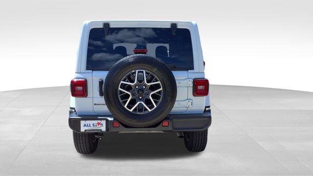 Used 2025 Jeep Wrangler Sahara image 7