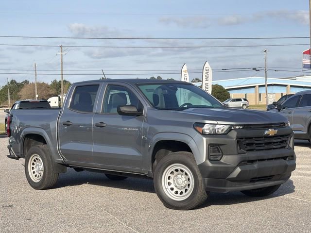 Used 2023 Chevrolet Colorado W/T RWD image 2